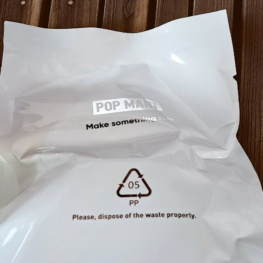 Pop Mart Labubu Big Into Energy Phone Charm – 